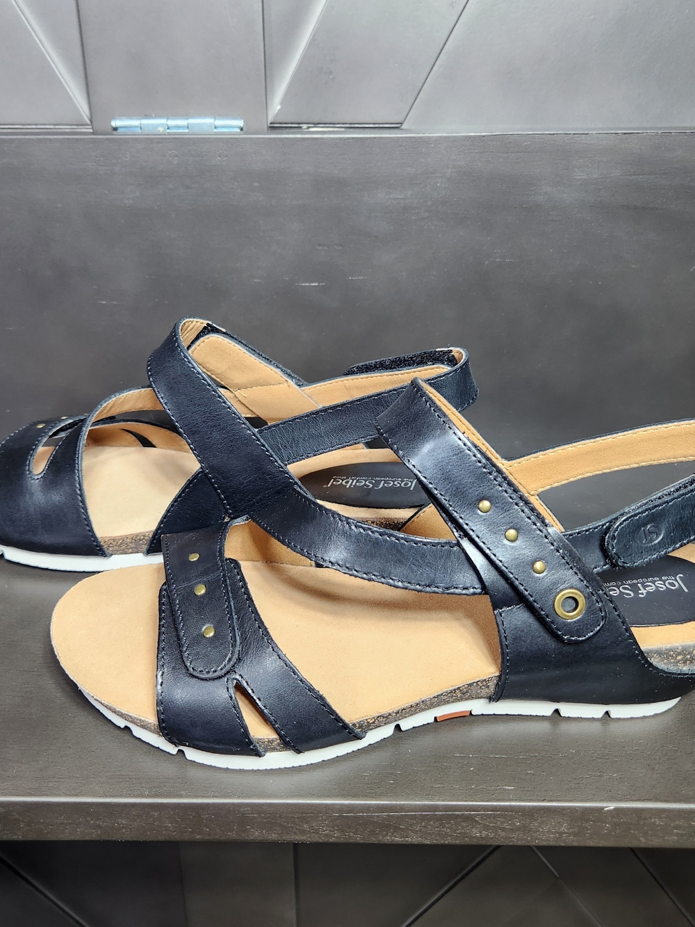Josef Seibel Comfort Leather Strappy Black Women’s EU 40 US 9 Sandal - Picture 7 of 9
